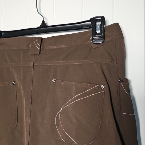 Mountain Hardware Sz 6 Brown Tennis Mini Skirt with Blue Accents - Picture 11 of 14